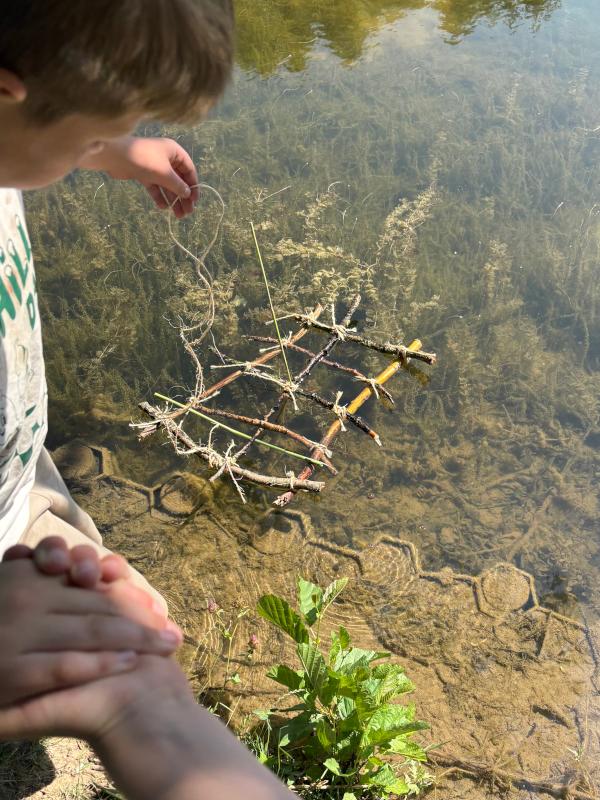 natural-raft-floating-teamwork